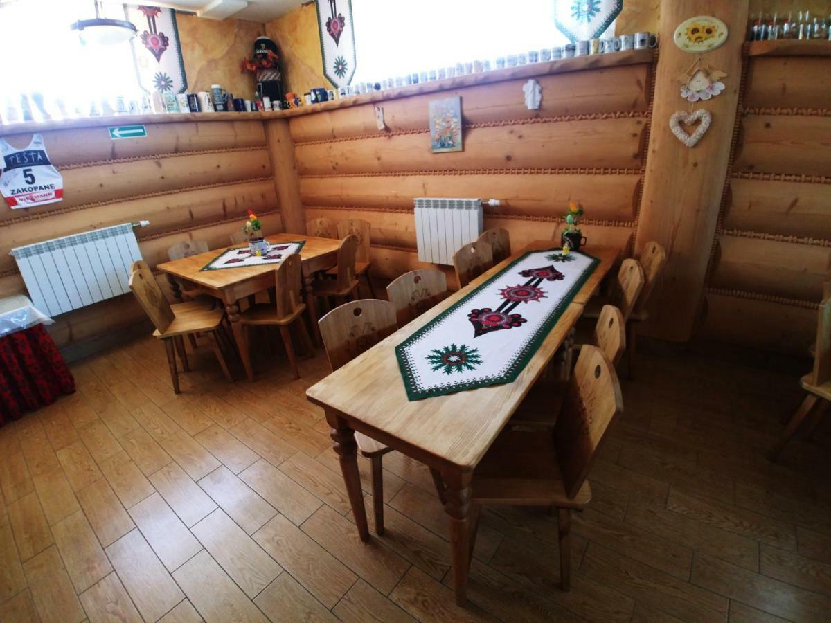 U Hani W Poblizu Goracy Potok I Termy Шафляри Екстериор снимка